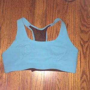 Sports bra size 34 C!